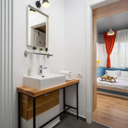 Downtown By Urbanesq Apartment Bucharest